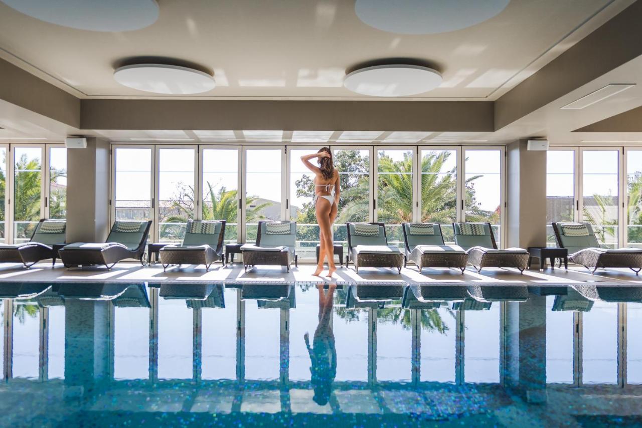 Hotel Ami Budva Petrovac ภายนอก รูปภาพ