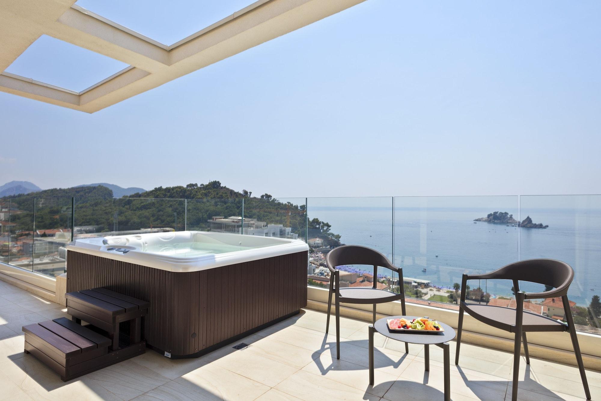 Hotel Ami Budva Petrovac ภายนอก รูปภาพ