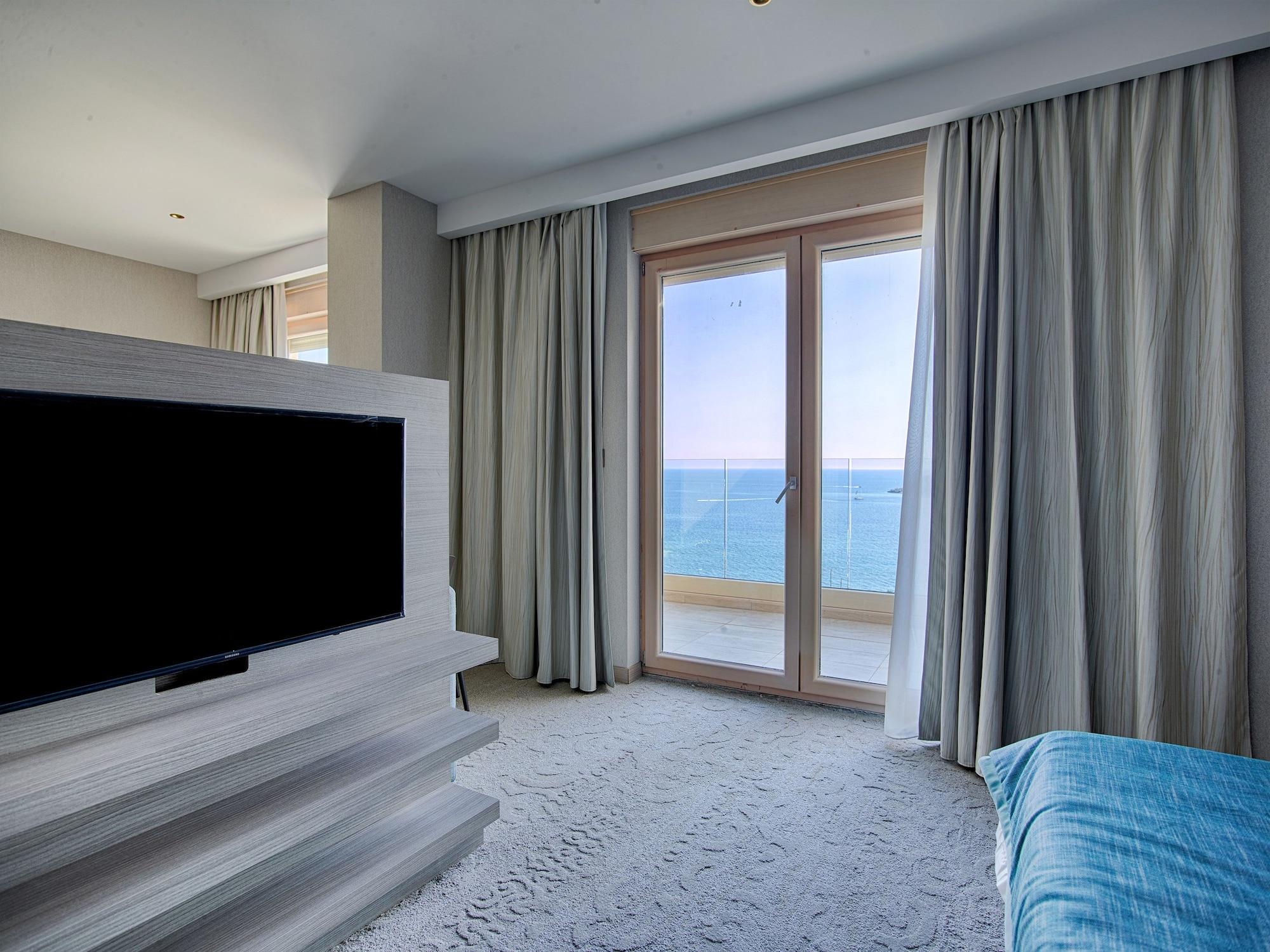 Hotel Ami Budva Petrovac ภายนอก รูปภาพ