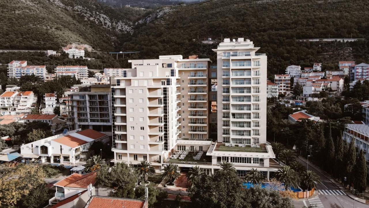 Hotel Ami Budva Petrovac ภายนอก รูปภาพ