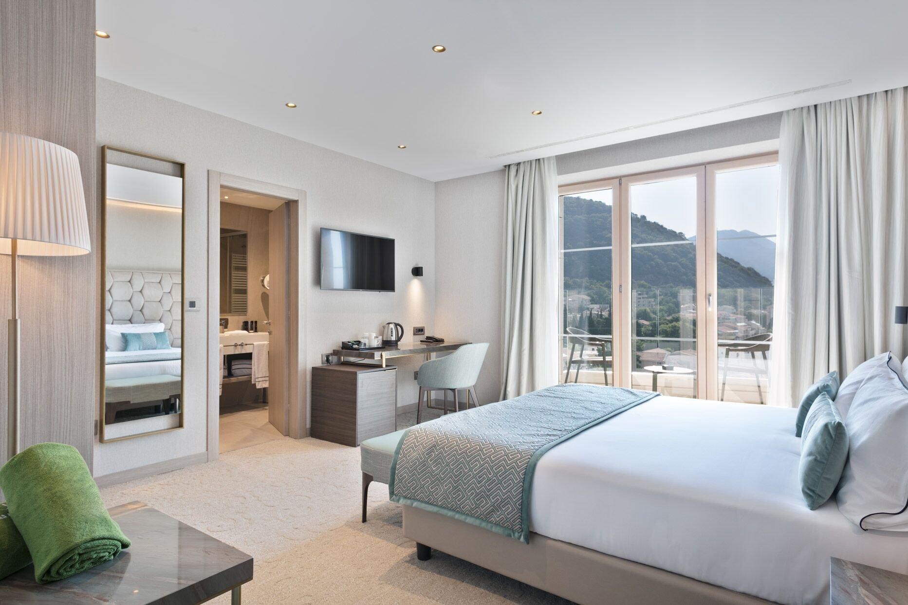 Hotel Ami Budva Petrovac ภายนอก รูปภาพ